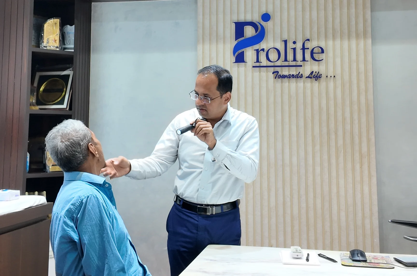 Dr-Sumit-Shah-Surgical-Oncologist-In-Pune